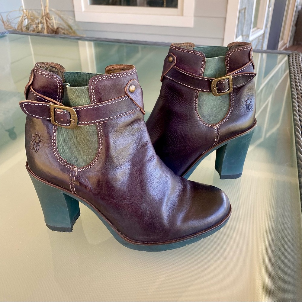 FLY LONDON—Stylish Brown Leather Ankle Boots w / green panel